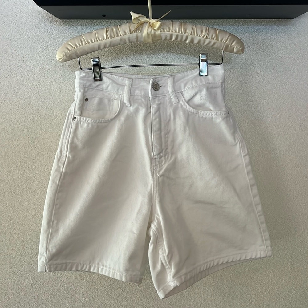 Zara Women’s White High-Rise Denim Bermuda Shorts Size 2